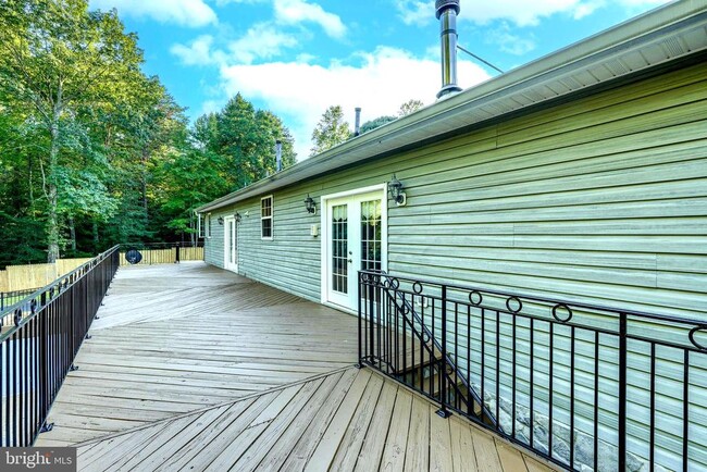 Building Photo - 6200 Ben Creek Rd