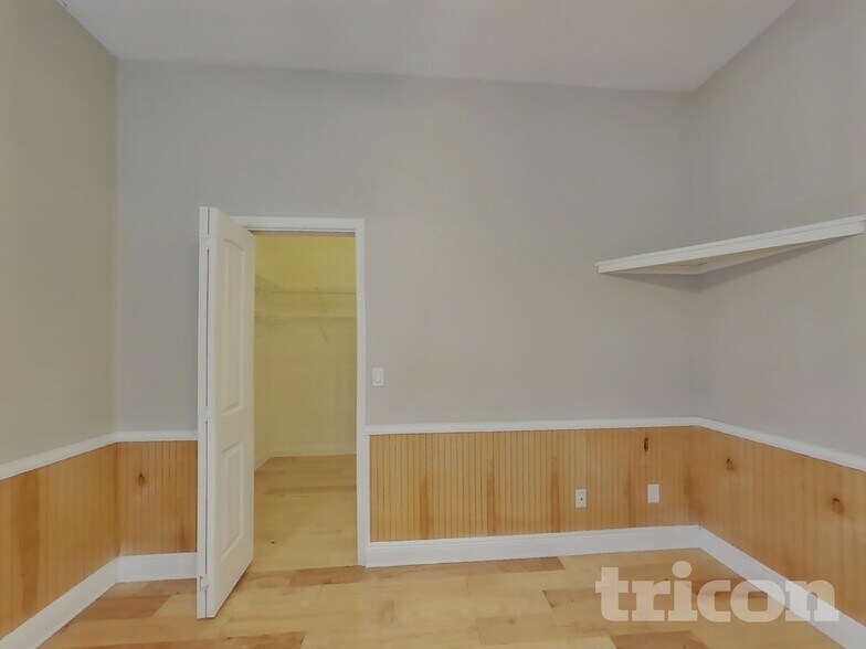 Building Photo - 1668 Woodland Dr