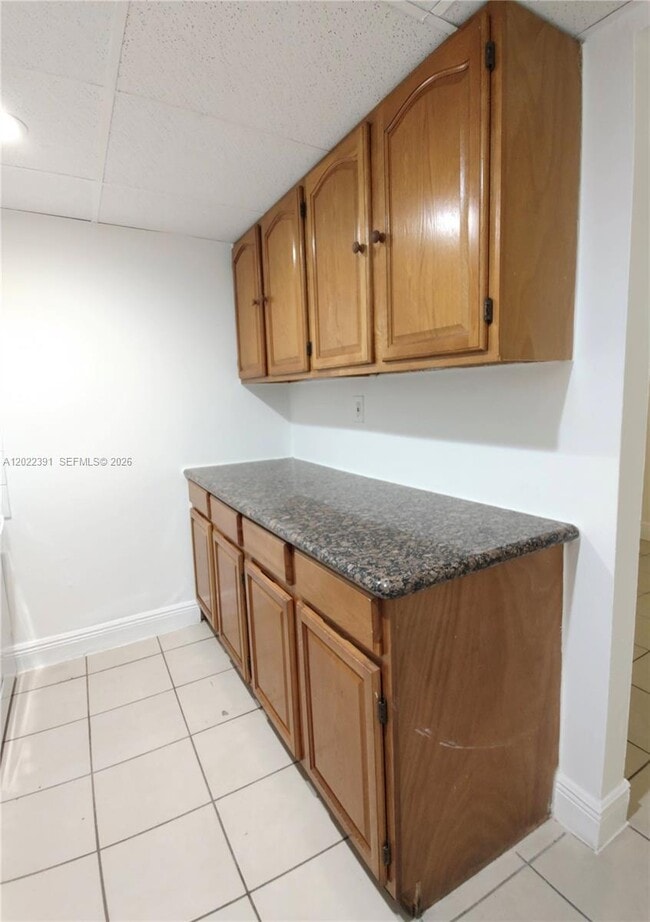 Building Photo - 1265 W 24th St