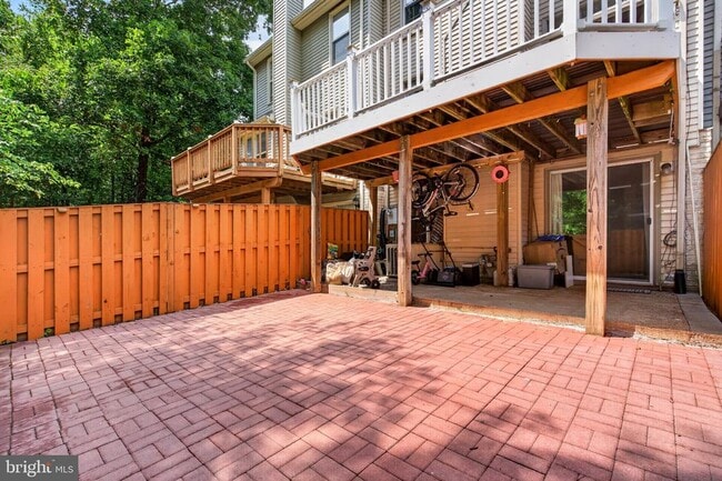 Building Photo - 7259 Worsley Way