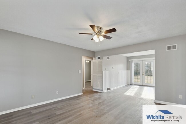Building Photo - Spacious 3 Bed 1 Bath