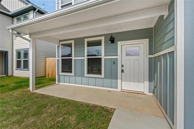 Building Photo - 283 S Neon Ave