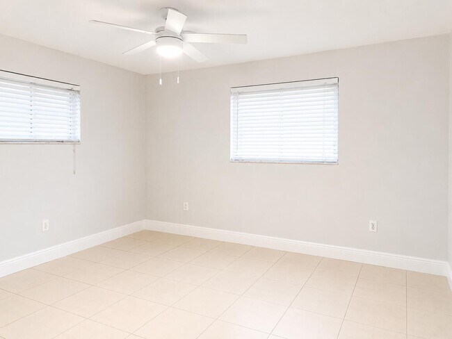 Building Photo - 4538 Albedo St