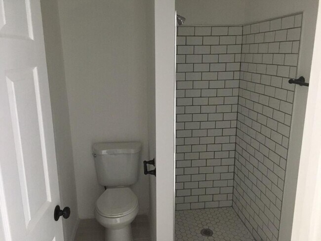 Building Photo - Remodeled 3 bedroom / 2 bath in Coquina Ke...