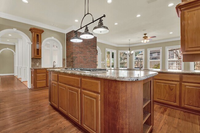 Building Photo - 13714 Gainesway Dr