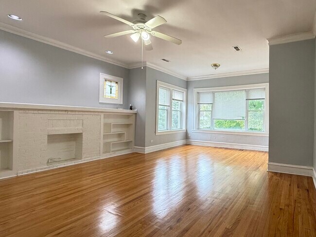 Building Photo - 4608 N Kenton Ave