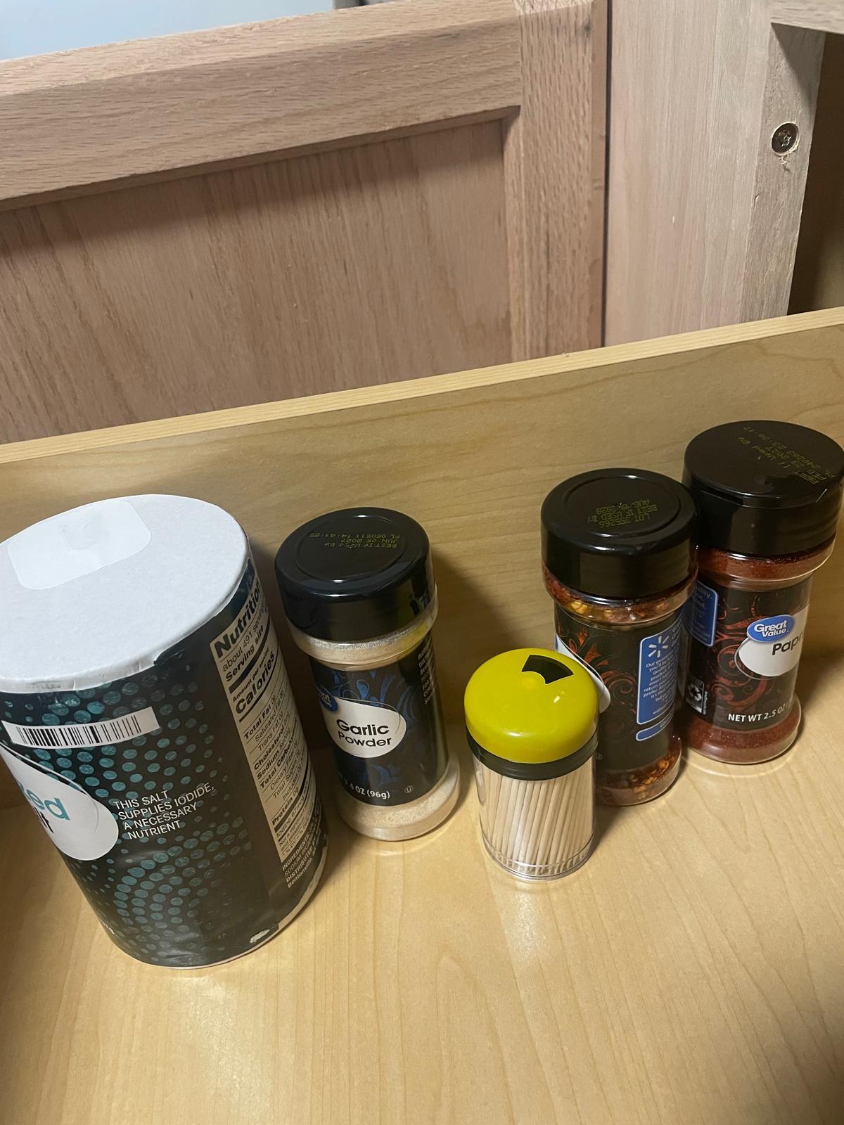 Building Photo - 7001 Sherwood Ave