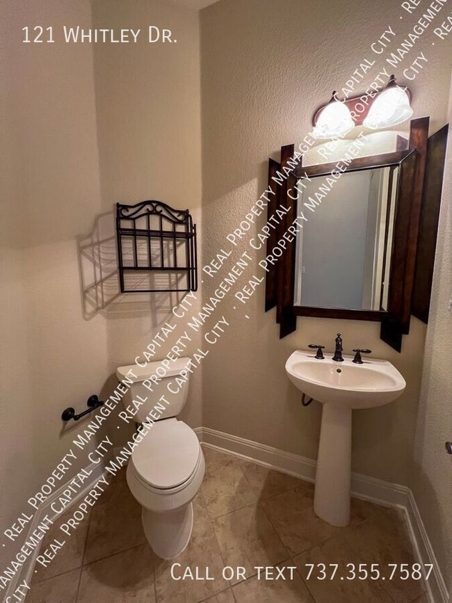 Building Photo - 121 Whitley Dr