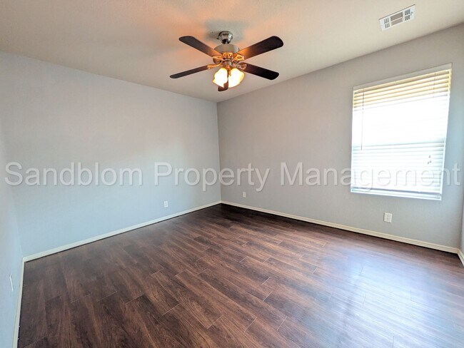Building Photo - 4003 W 104th Pl S