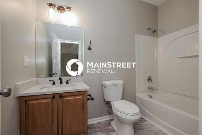 Building Photo - 4 Bedroom Pet-Friendly Home in MONROE, NC with Main Street Renewal