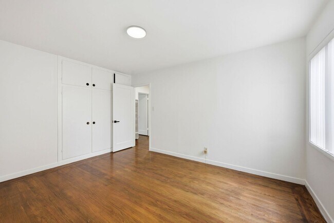 Building Photo - Charming single level family home located in sought after San Lorenzo Village.