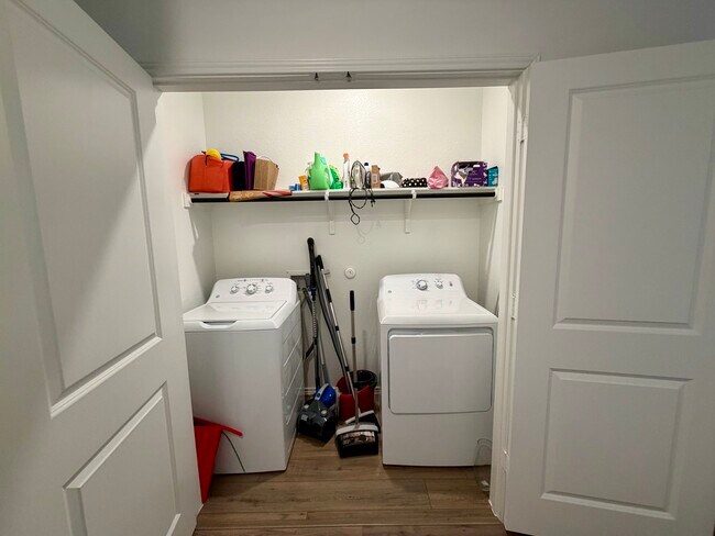 Building Photo - 2821 Dezmond Diamond Ct