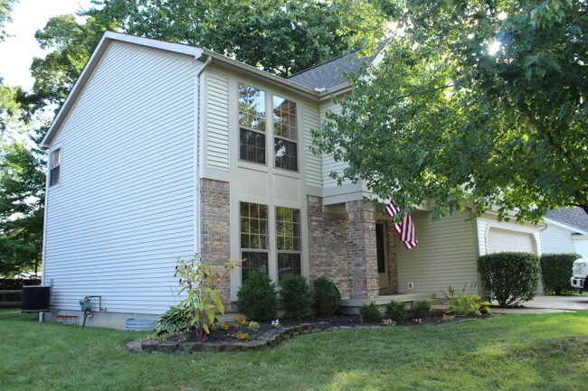 left corner - 1343 Sprucewood Ct