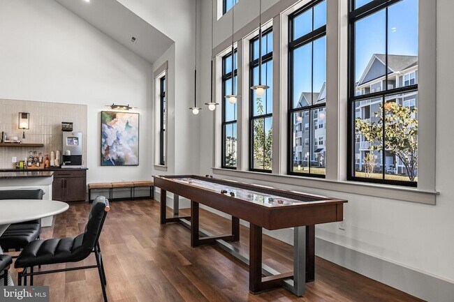 Building Photo - 1201 Walnut Bottom Rd