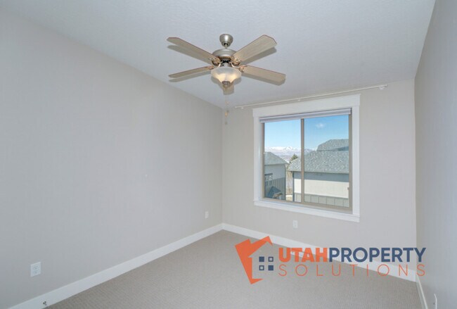 Building Photo - 10464 S Beetdigger Blvd