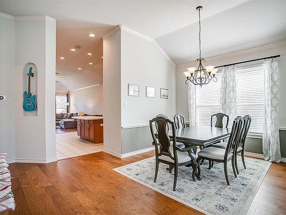 Building Photo - 2353 Clairborne Dr