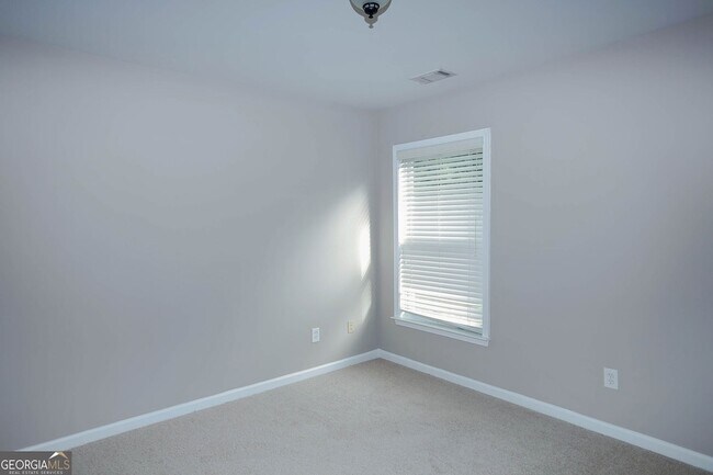 Building Photo - 3380 Gables Ct