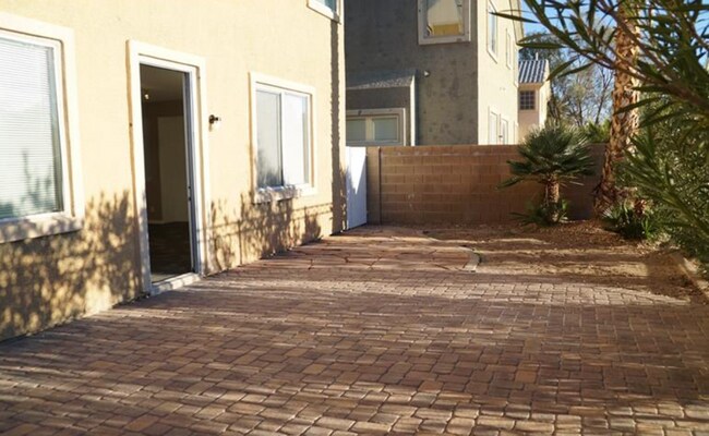 Building Photo - 389 Foster Springs Rd