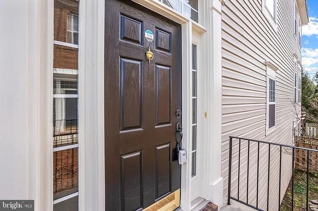 Building Photo - 24689 Siltstone Square