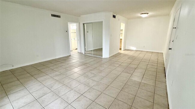 Building Photo - 415 Wymore Rd