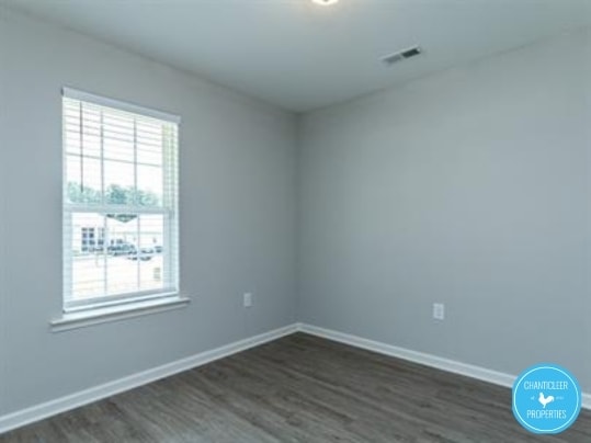 Building Photo - 1404 Ikes Pond Ln