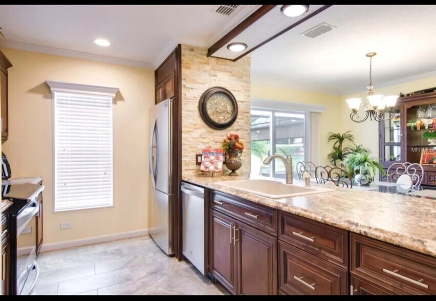 Building Photo - 3765 Woodbury Hill Loop