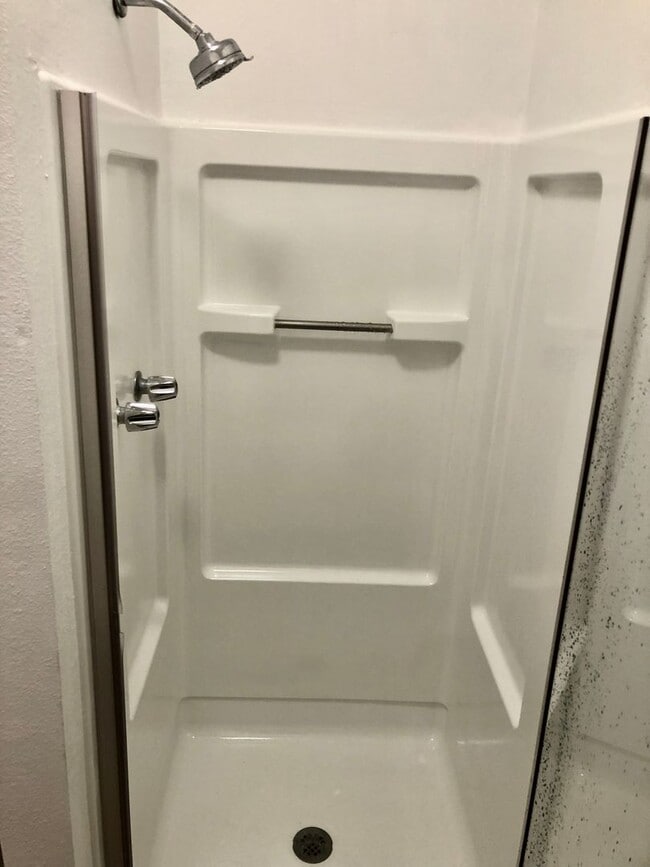 Building Photo - Cozy Nob Hill 1bd - Walk Everywhere! Gas Fireplace, Bonus Storage, Most Utilities Included!