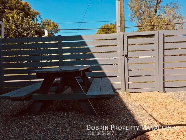 Building Photo - 1726 Claiborne St