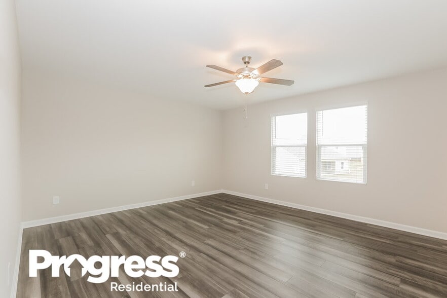 Building Photo - 4064 Kendrick Cir