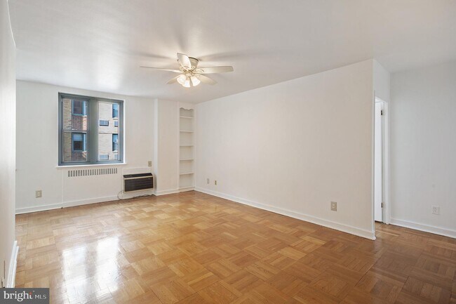 Building Photo - 2601 Pennsylvania Ave