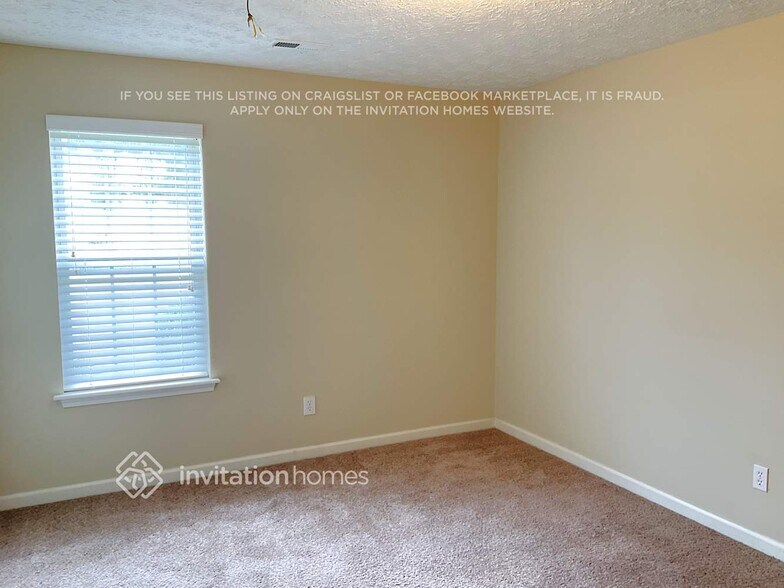 Building Photo - 2975 Hampton Valley Dr SE