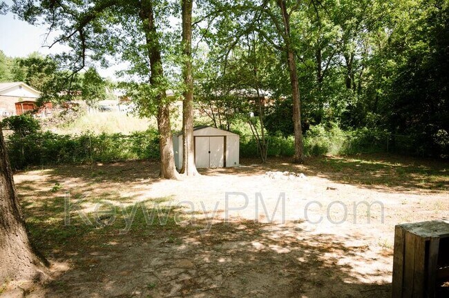 Building Photo - 2841 Pheasant Dr