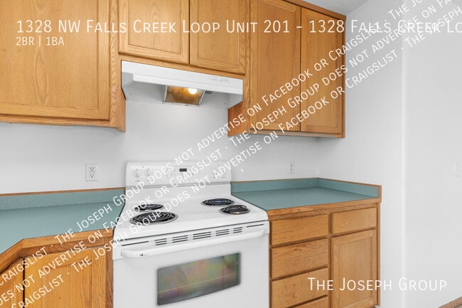 Building Photo - 1328 NW Falls Creek Loop