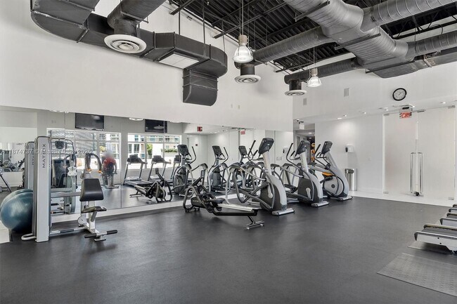 Building Photo - 1250 S Miami Ave
