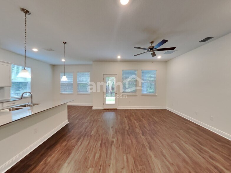 Building Photo - 6253 Emerald Hls Wy