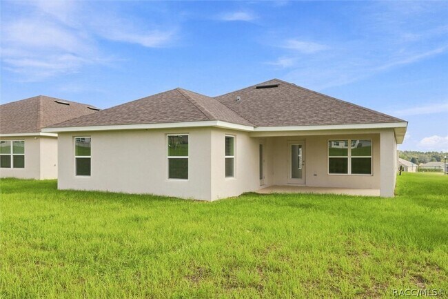 Building Photo - 336 W Rexford Dr