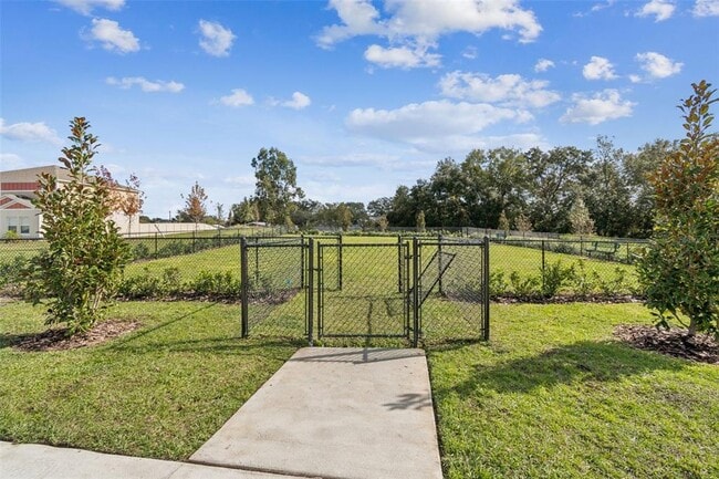 Building Photo - 601 Ambleside Dr