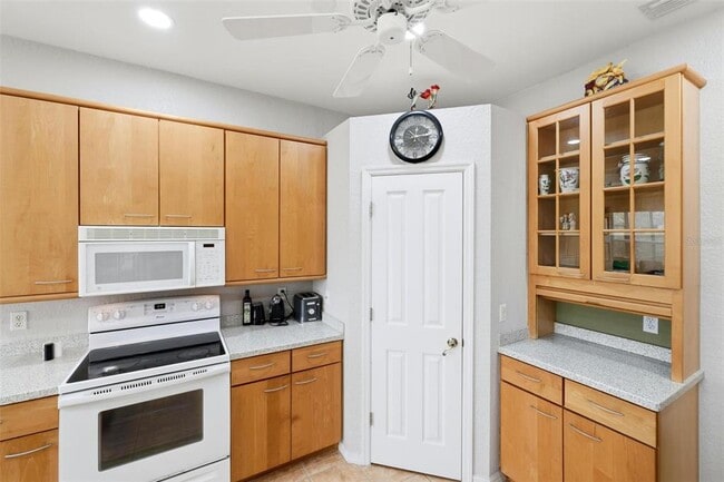 Building Photo - 2499 Silver Palm Rd