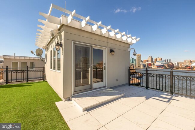 Building Photo - 622 Ponte Villas N