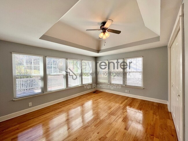 Building Photo - 1216 Hanover St
