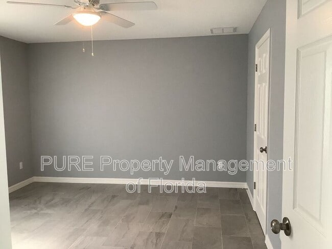 Building Photo - 2629 SW 175 Loop