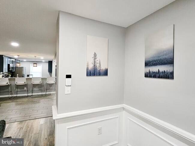 Building Photo - 1212 N King St