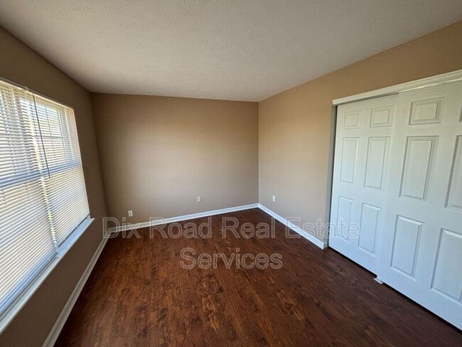 Building Photo - 6729 Fayetta Dr