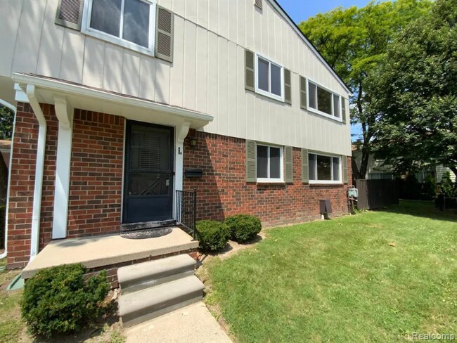 Building Photo - 1992 Seabright Ct