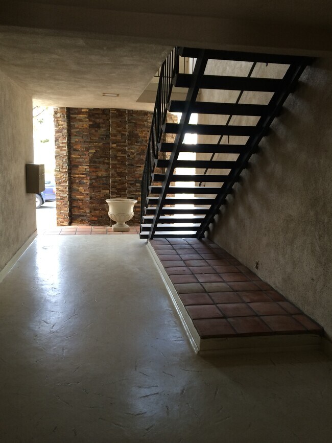 Down stairs Hallway - 4424 Cartwright Ave