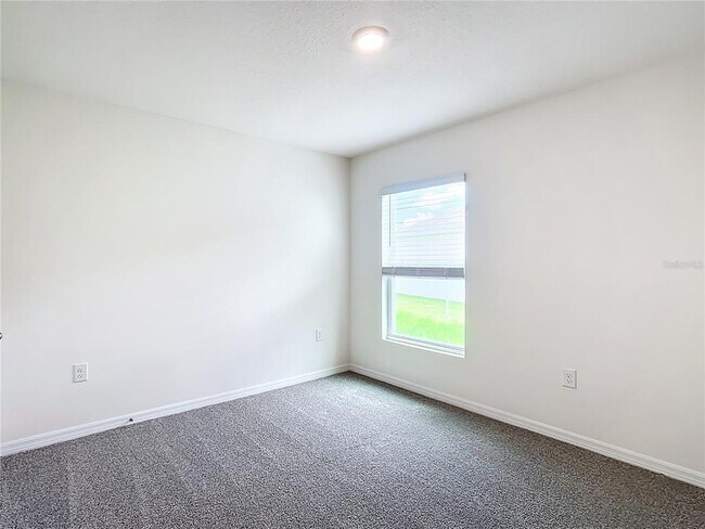 Building Photo - 8561 SW 46th Ave