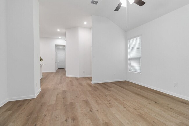 Building Photo - 6 Weeks Free Move-In Special! Brand New 3 Bed / 2 Bath Home – Modern Kitchen + Private Yard
