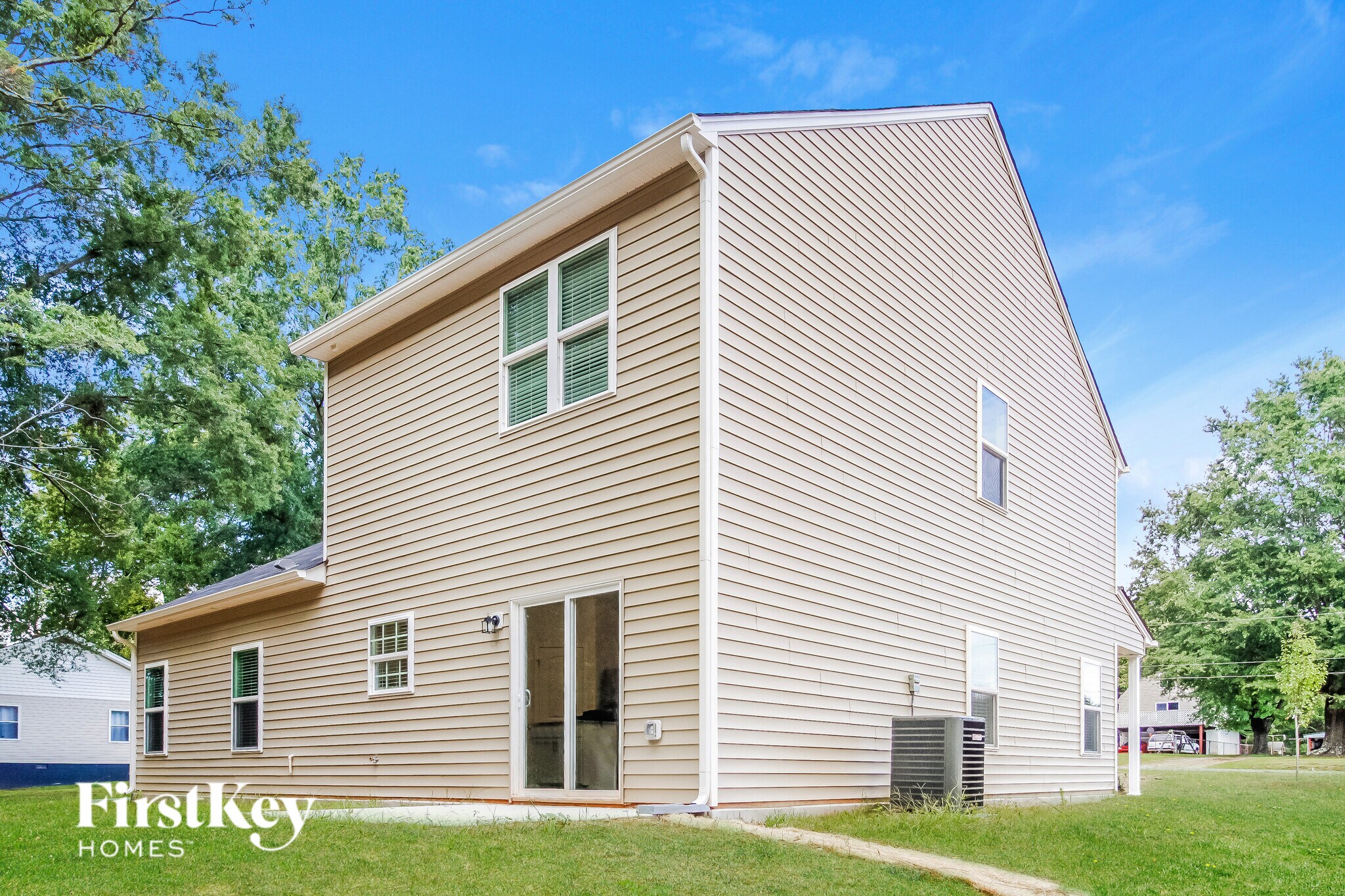 Building Photo - 1612 Dodson St