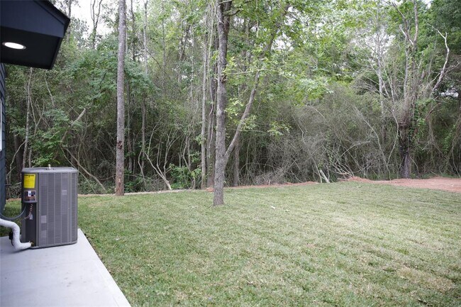 Building Photo - 112 Turner St