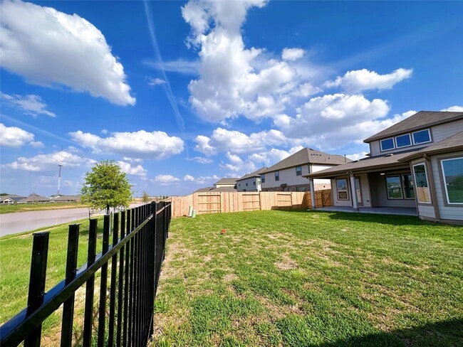 Building Photo - 25630 Moreleigh St